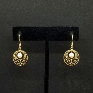 Circle faux pearl dangle earrings ⚪